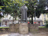 Estátua de Francisco Sanches