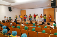 Câmara de Braga oferece livro sobre Direitos da Criança às escolas do concelho