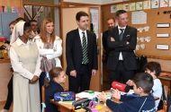 A Educação como pilar central da Sociedade
 - imagem #5