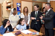 A Educação como pilar central da Sociedade
 - imagem #3