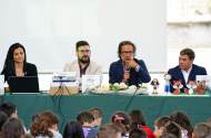 Livro sensibiliza comunidade escolar para importância da reciclagem