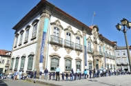 Cordão Humano oficializou encerramento do ´Mês Azul - Prevenção dos Maus-Tratos na Infância ´