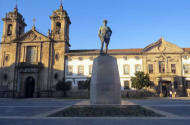 Estátua de Gomes da Costa