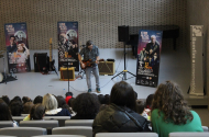  “O Blues vai à escola” desperta nos jovens paixão pela música