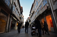 INFORMAÇÃO COVID-19 | Município de Braga e ACB apelam ao encerramento de serviços não essenciais