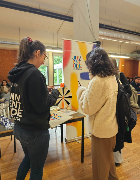  “Politiquices à Séria” sensibilizou jovens de Braga para participação nas eleições europeias
