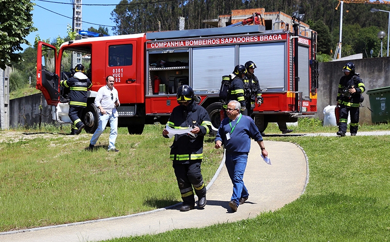 Simulacro de incêndio testa capacidade de resposta da Quinta Pedagógica