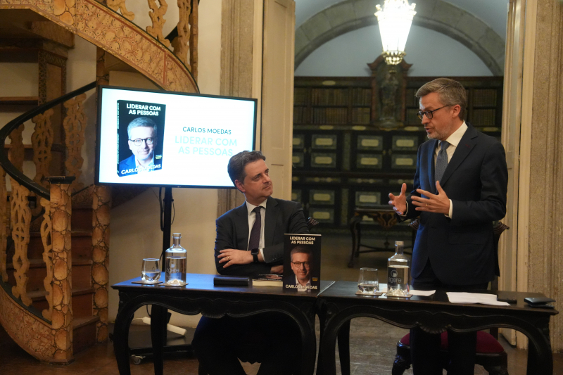 Livro de Carlos Moedas reforça dimensão dos Autarcas