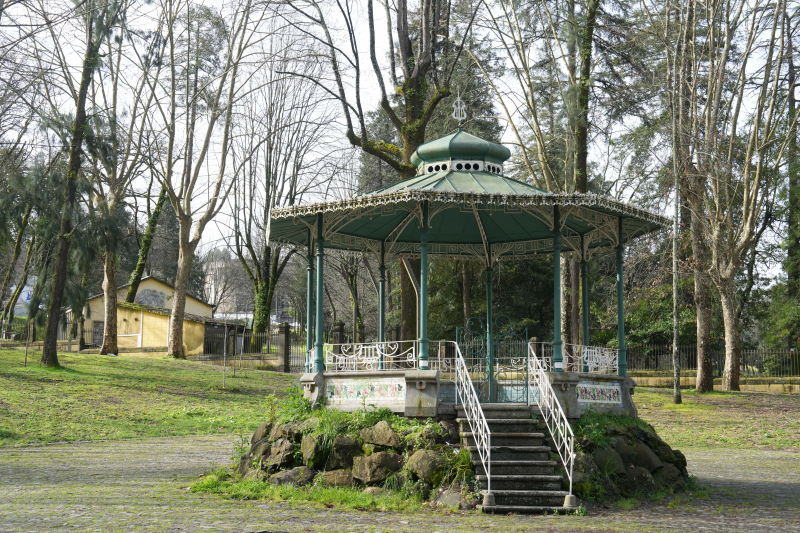 Pequenos Concertos para Famílias Grandes levam teatro, música e oficinas ao Coreto do Parque da Ponte