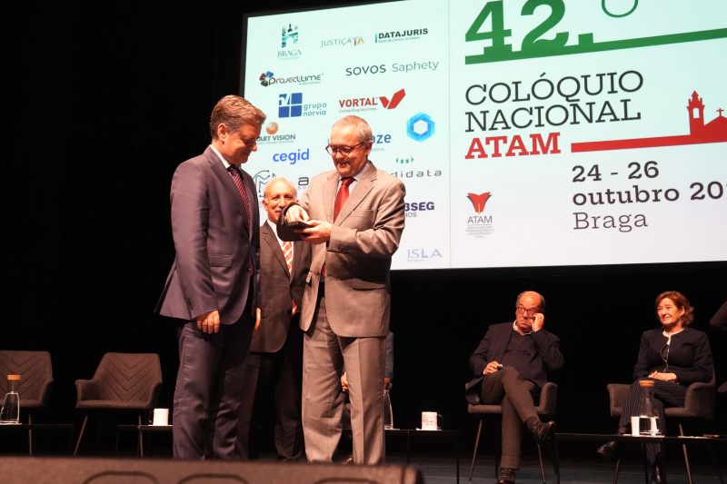 Ricardo Rio distinguido com emblema de ouro no Colóquio Nacional da ATAM