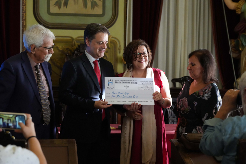 Prémio Maria Ondina Braga é demonstração de compromisso colectivo para com os livros e a literatura
