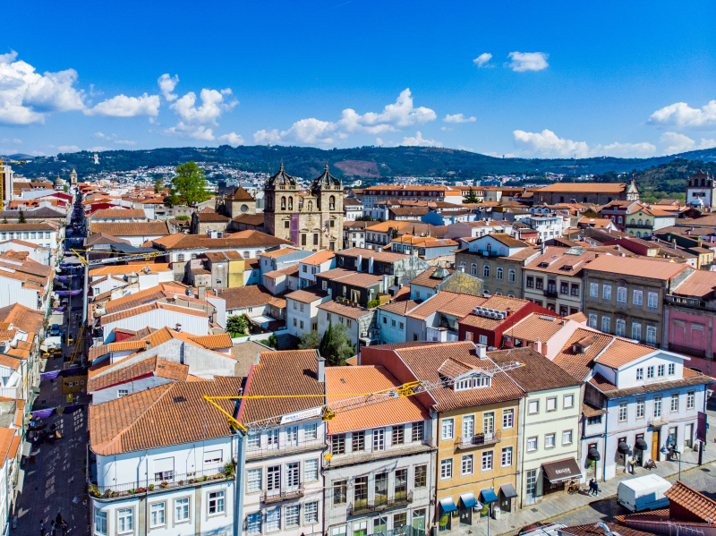 Câmara de Braga transfere mais de 450 mil euros em apoios para Freguesias e instituições do Concelho