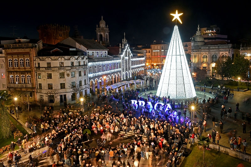 Luzes de Natal iluminam-se em Braga no dia 1 de Dezembro