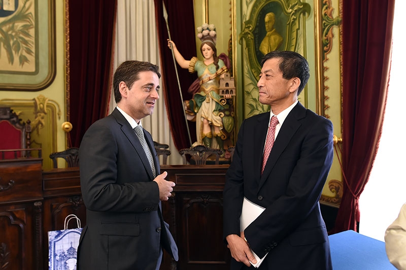 Embaixador do Japão recebido por Ricardo Rio