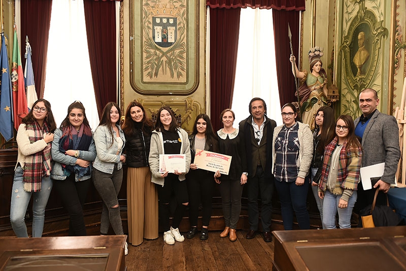 Concursos de Natal premeiam criatividade da comunidade escolar
