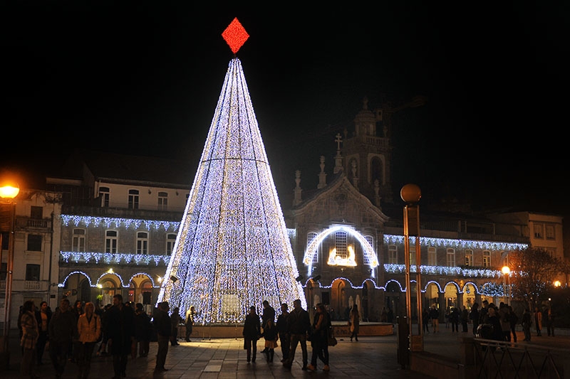 Magia do Natal ilumina Braga

