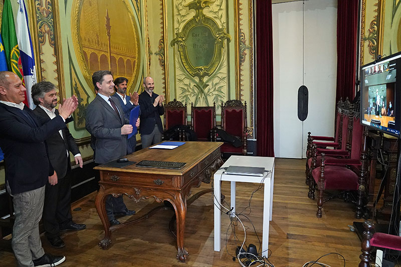 Braga assina acordo de geminação com cidade brasileira de Niterói