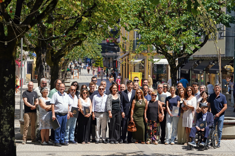 Braga homenageia o comércio tradicional com a entrega do livro Lojas com História