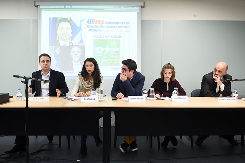 Desafios ao Poder Local em debate com jovens do ensino básico e secundário