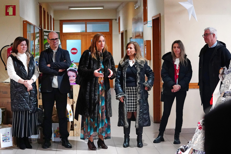 Rede de Bibliotecas Escolares gera onda solidária e angaria centenas de bens