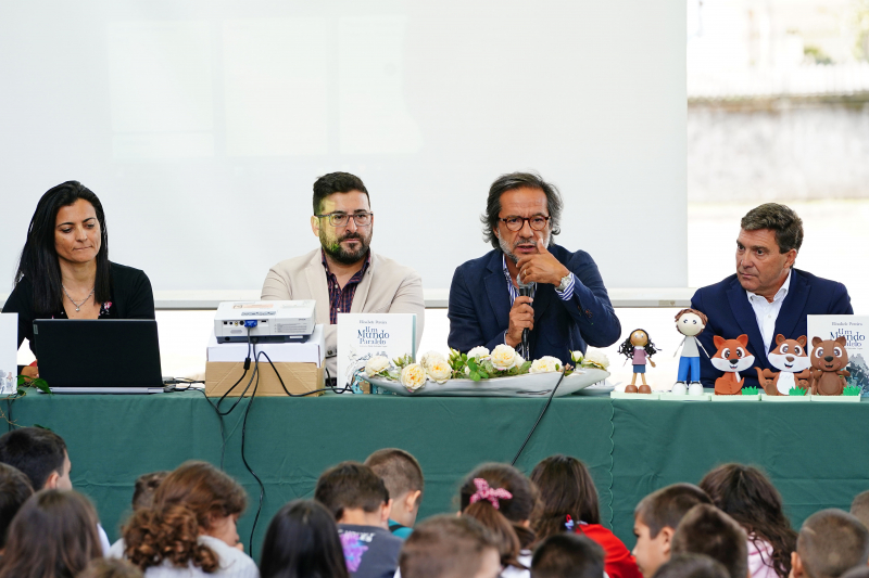 Livro sensibiliza comunidade escolar para importância da reciclagem