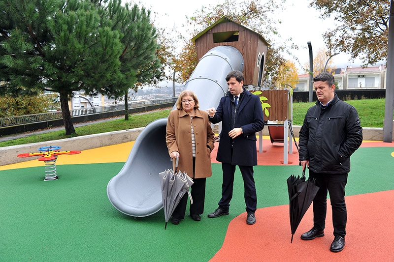 Parque Infantil de Fraião com novos equipamentos e melhores condições de segurança