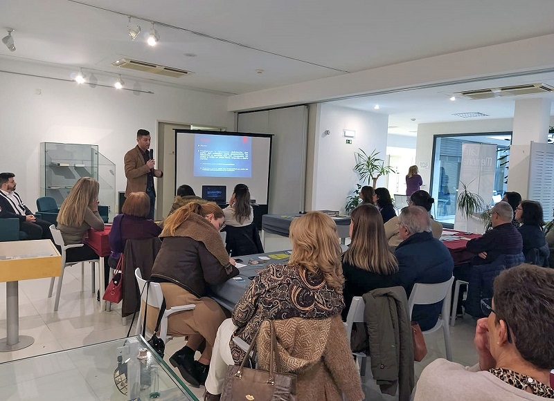 ‘Café Memória’ presta apoio a familiares de doentes de Alzheimer