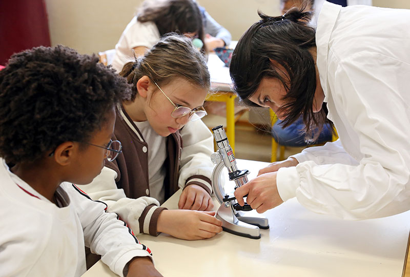 ‘Cientista regressa à escola’ em Braga