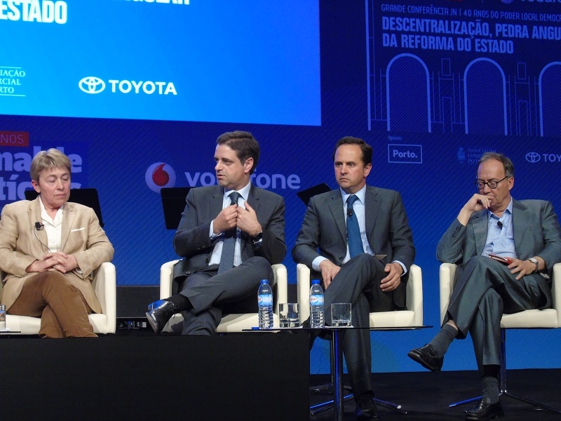 «Temos um Estado centralista que não responde às necessidades dos País»
