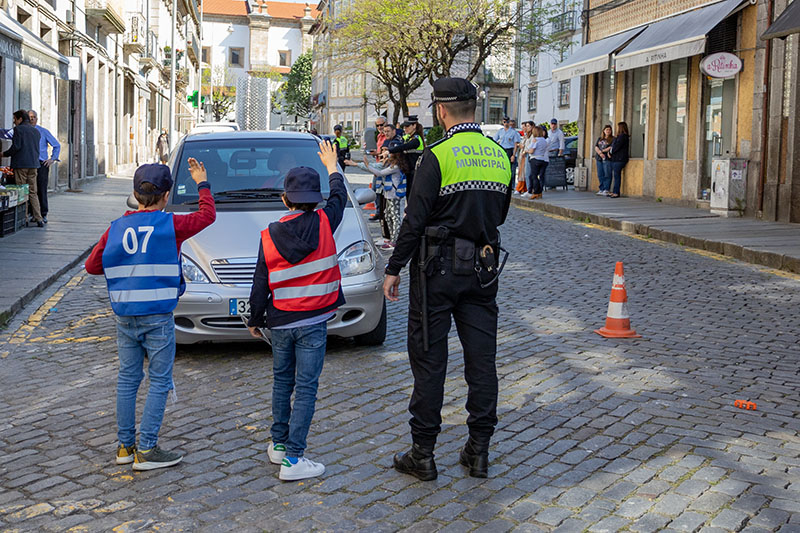 Município de Braga promove acção de sensibilização no Dia Mundial do Trânsito e da Cortesia ao Volante