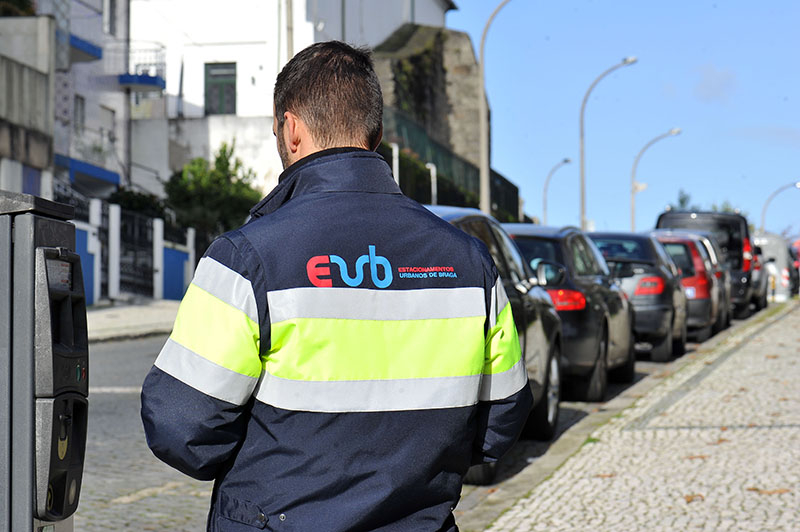 EUB aplicam tolerância a pagamento de parquímetros para apoio a vacinação contra a Covid-19