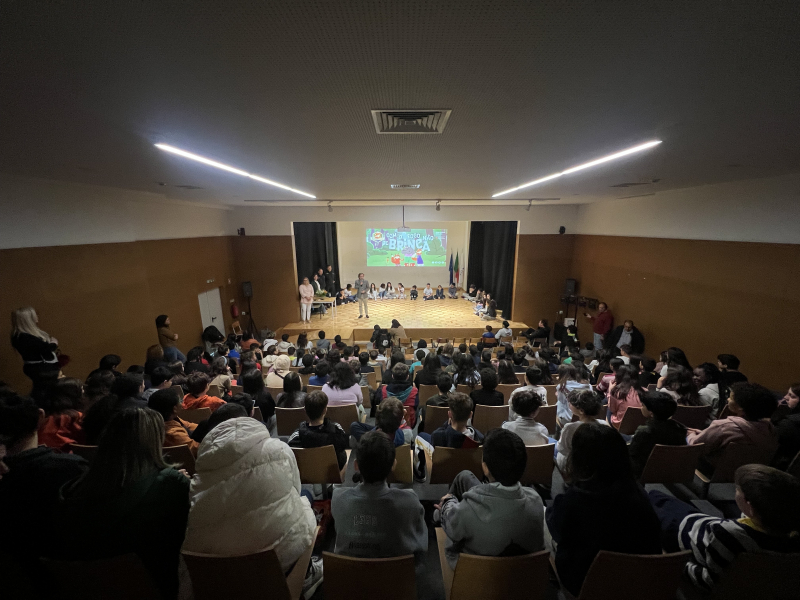 Escola Francisco Sanches vence concurso “Raposa Chama”