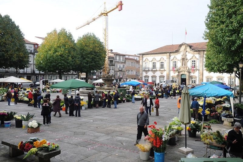 Mercado das Flores na Praça do Município