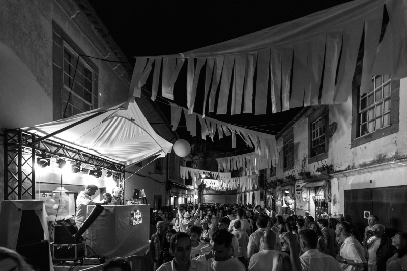 Festas Brancas levam a Noite Branca para dentro do comércio e da restauração