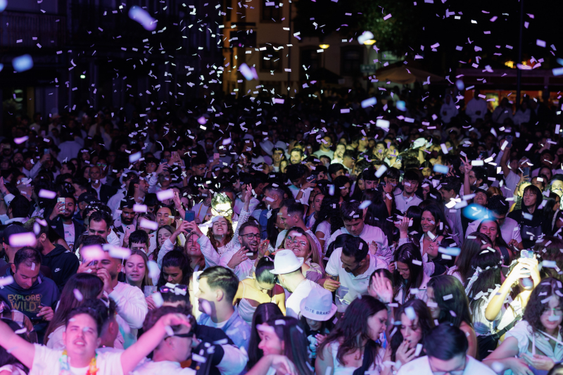 CP com tarifas promocionais e comboios especiais para a Noite Branca de Braga