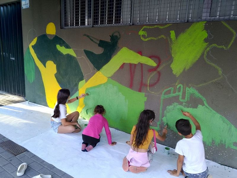 Novas pinturas murais a caminho do Bairro Social das Enguardas