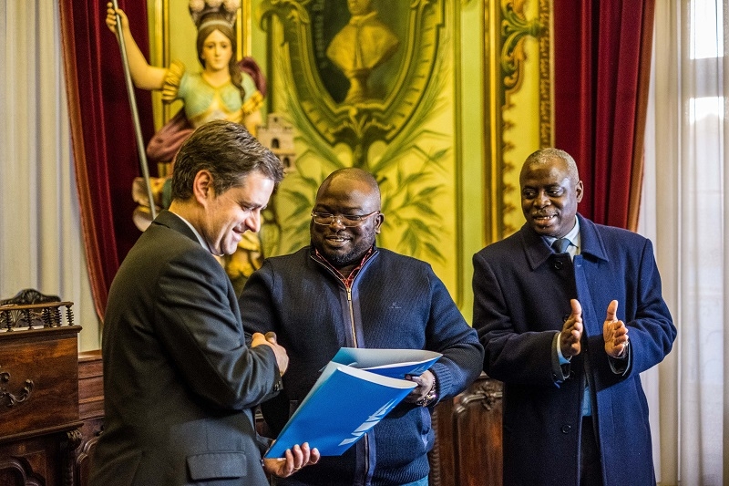 Braga aproxima-se de Angola e assina acordo com a Província de Huila