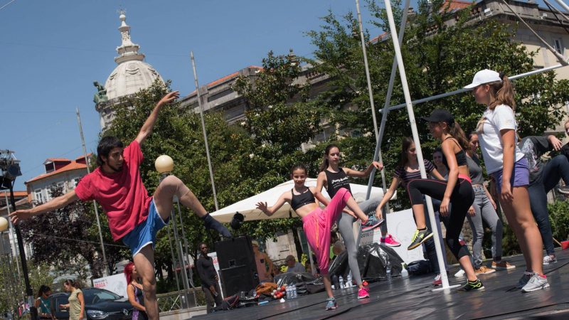 Circo contemporâneo é para todos:  masterclasses, oficinas e workshops