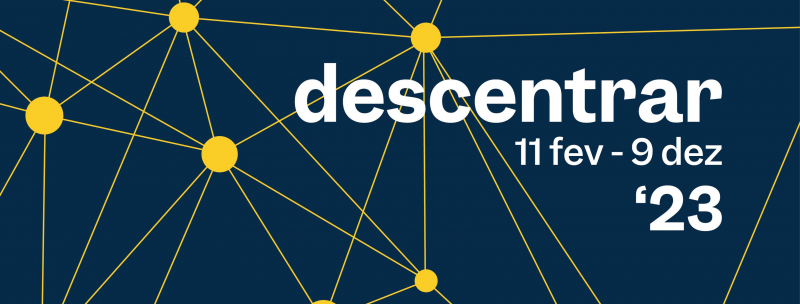 Descentrar