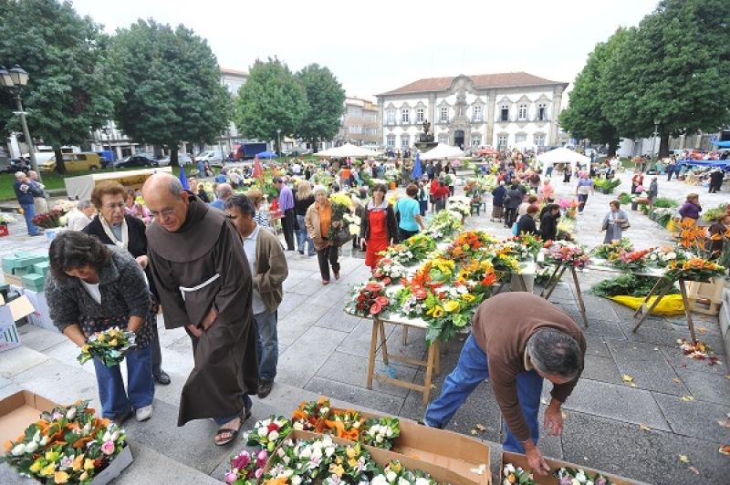 Mercado das Flores na Praça do Município