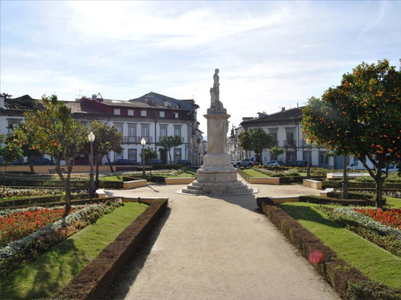 RUSGA DE SÃO VICENTE DE BRAGA DESCE AO TERREIRO E RECRIA O “BOTAR